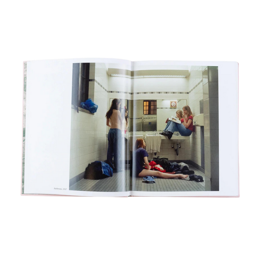 Girl Pictures - Justine Kurland (Imperfect)