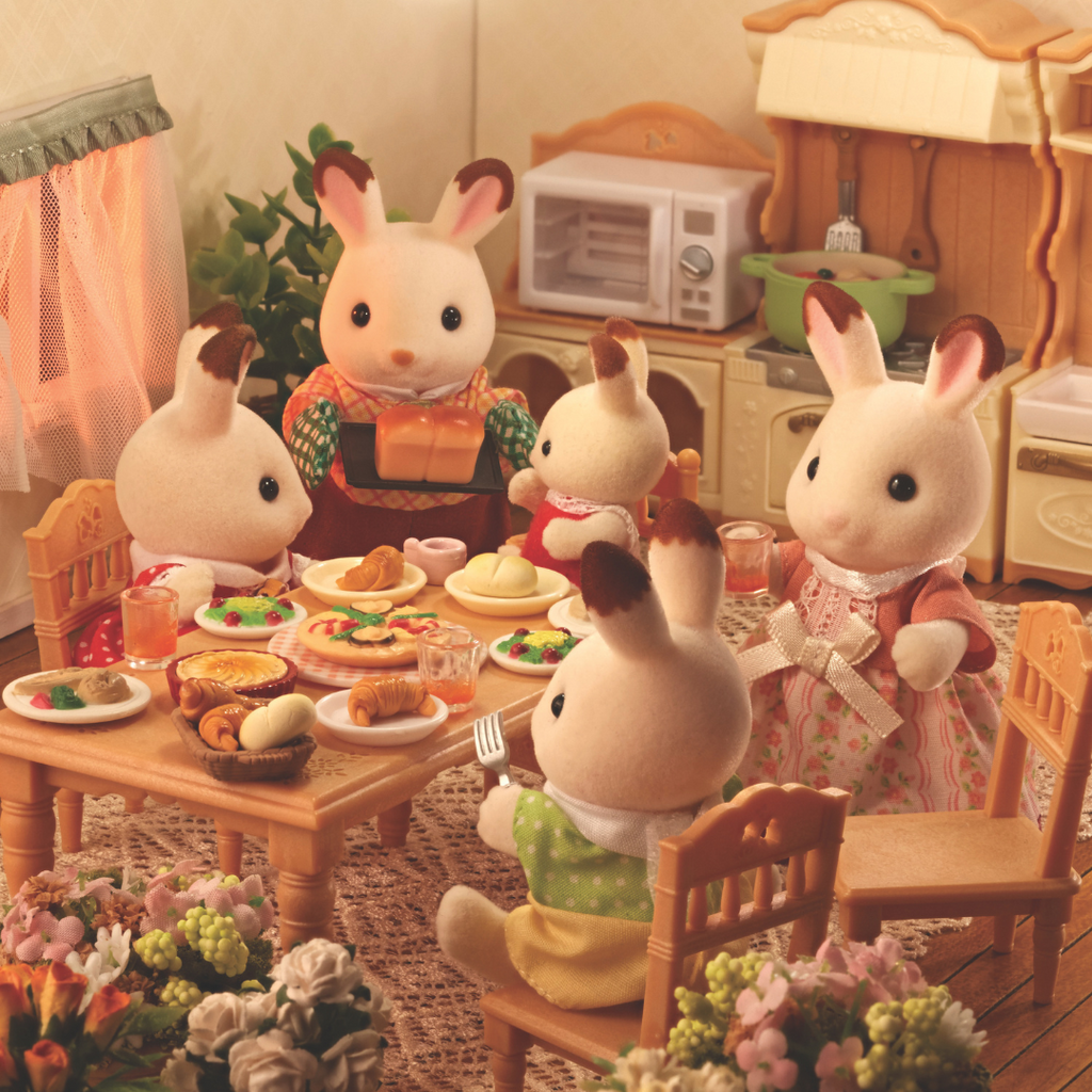 Sylvanian Families // Chocolate Rabbit Family