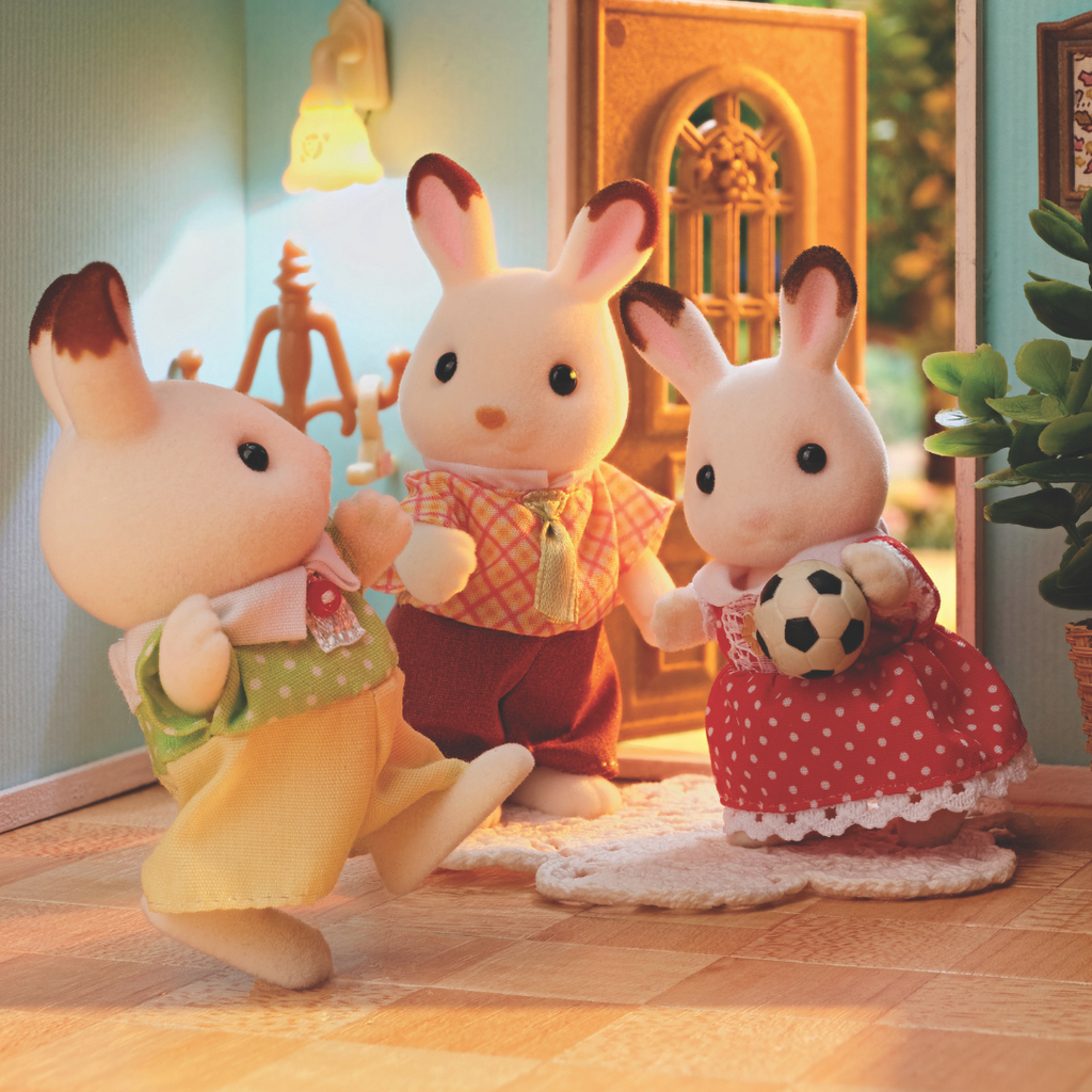Sylvanian Families // Chocolate Rabbit Family