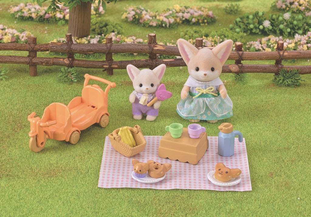 Sylvanian Families // Sunny Picnic Set - Fennec Fox Sister & Baby