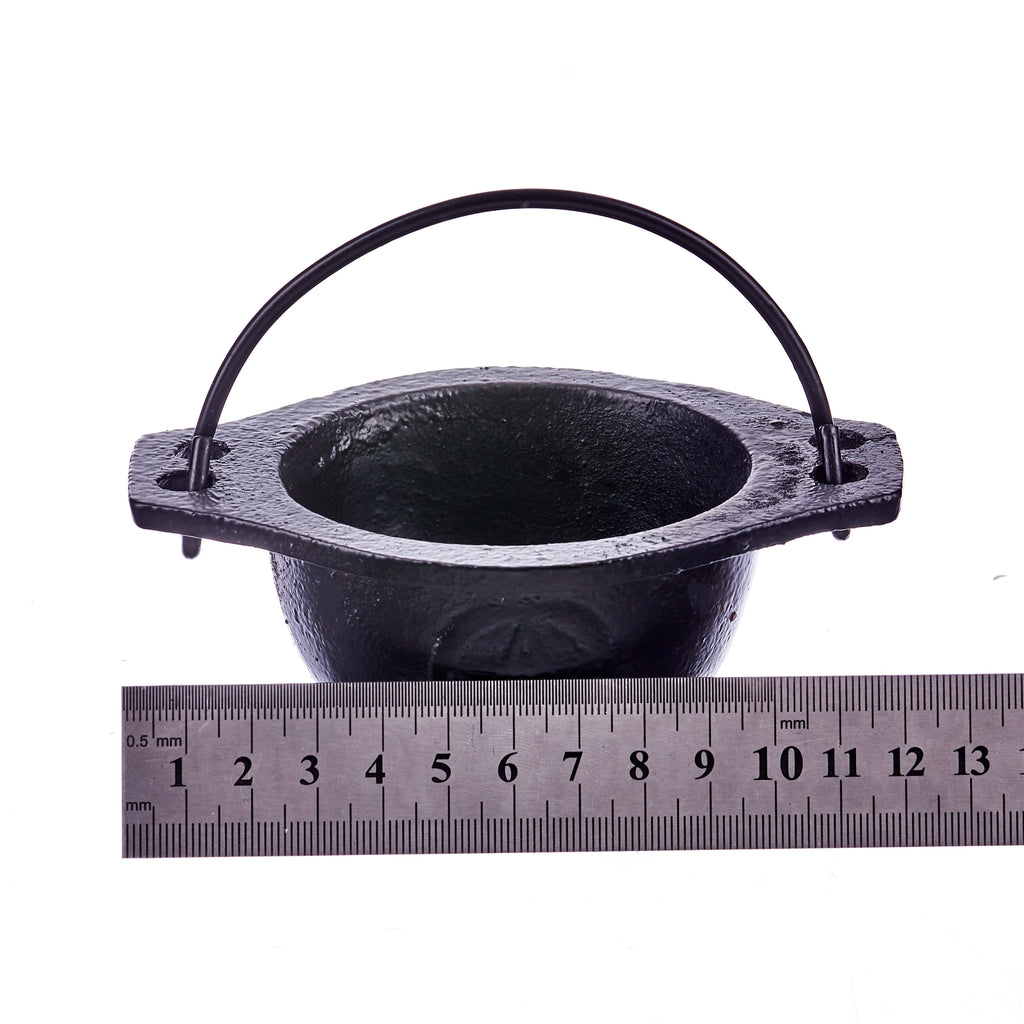 Pentacle Cast Iron Cauldron - Black | Cauldrons